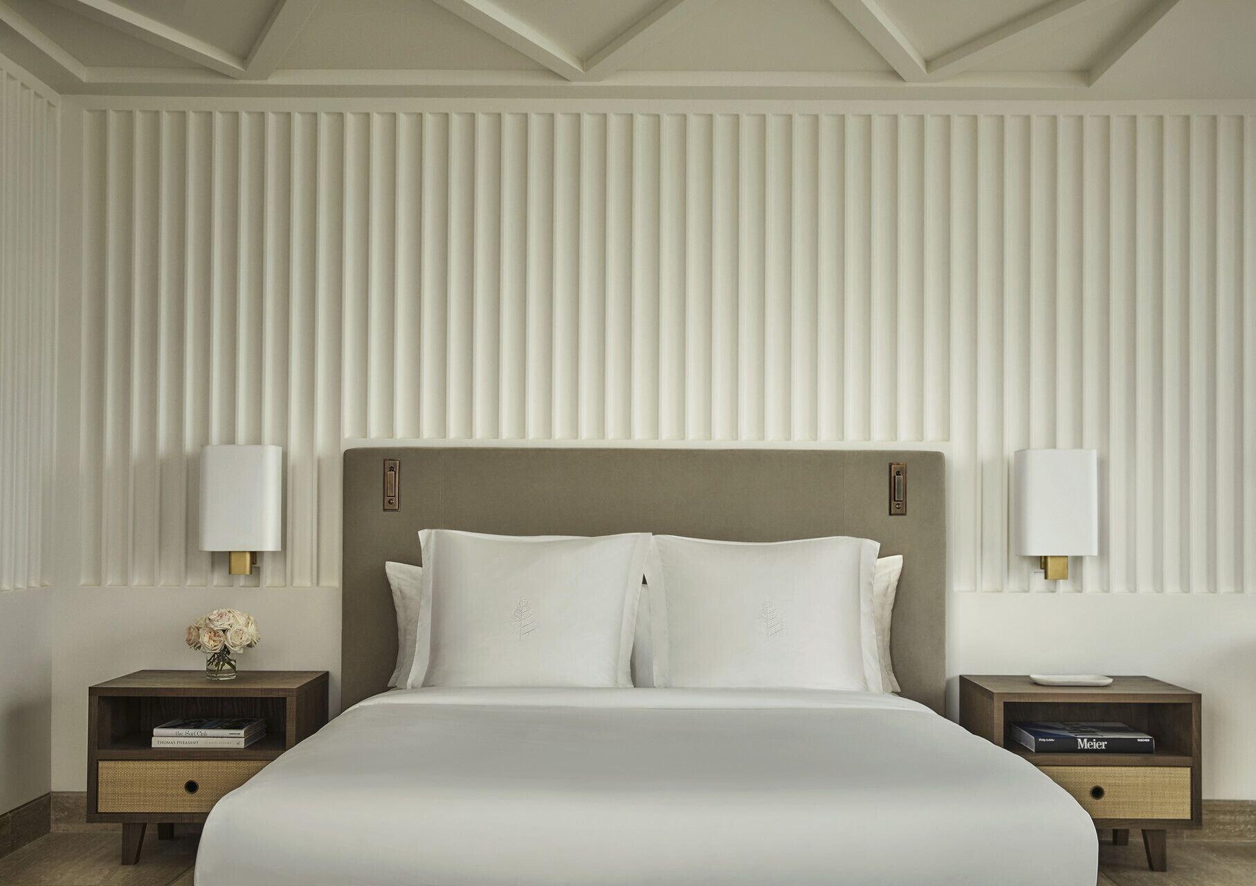 Four Seasons Hotel At The Surf Club Surfside Exterior photo