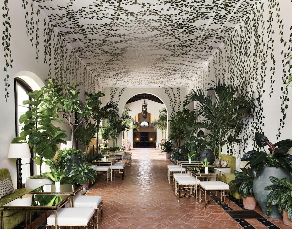 Four Seasons Hotel At The Surf Club Surfside Exterior photo