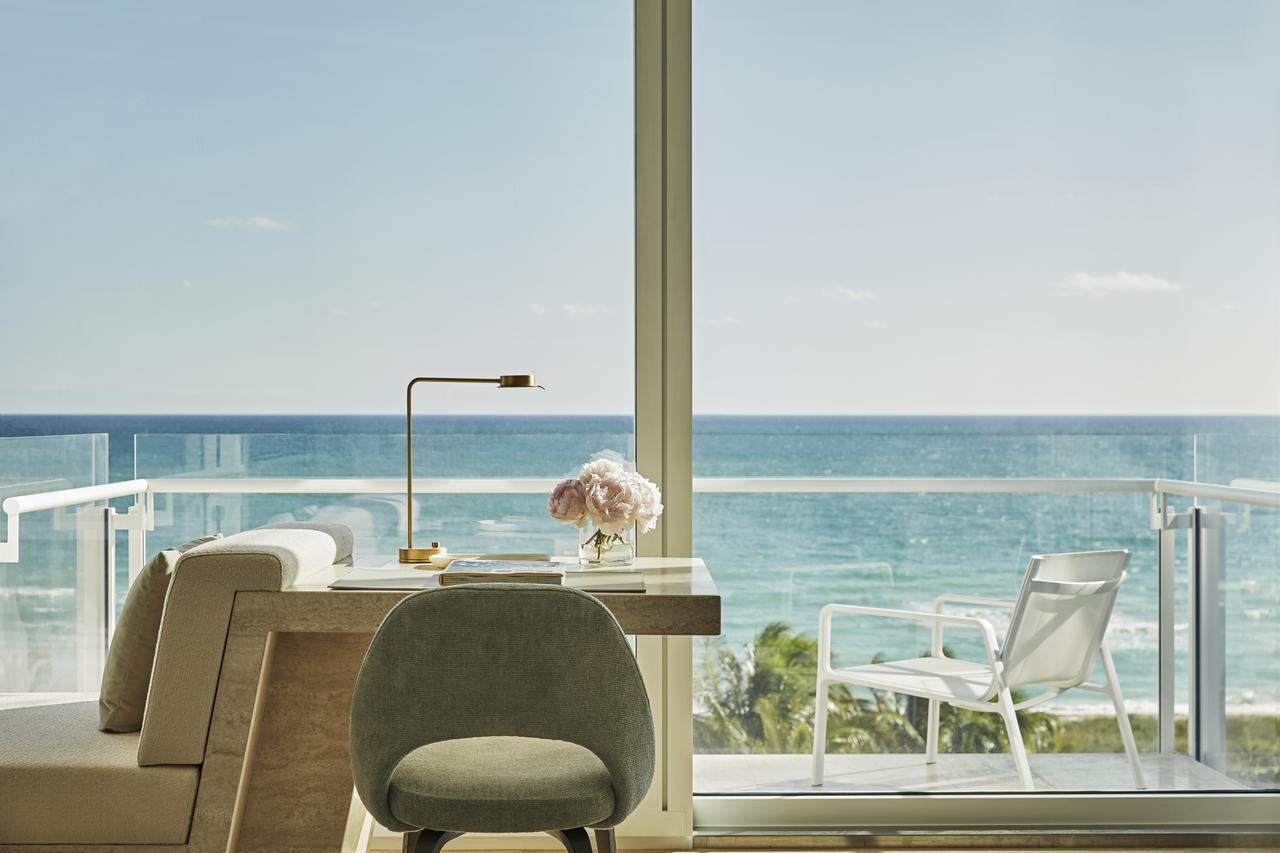 Four Seasons Hotel At The Surf Club Surfside Exterior photo