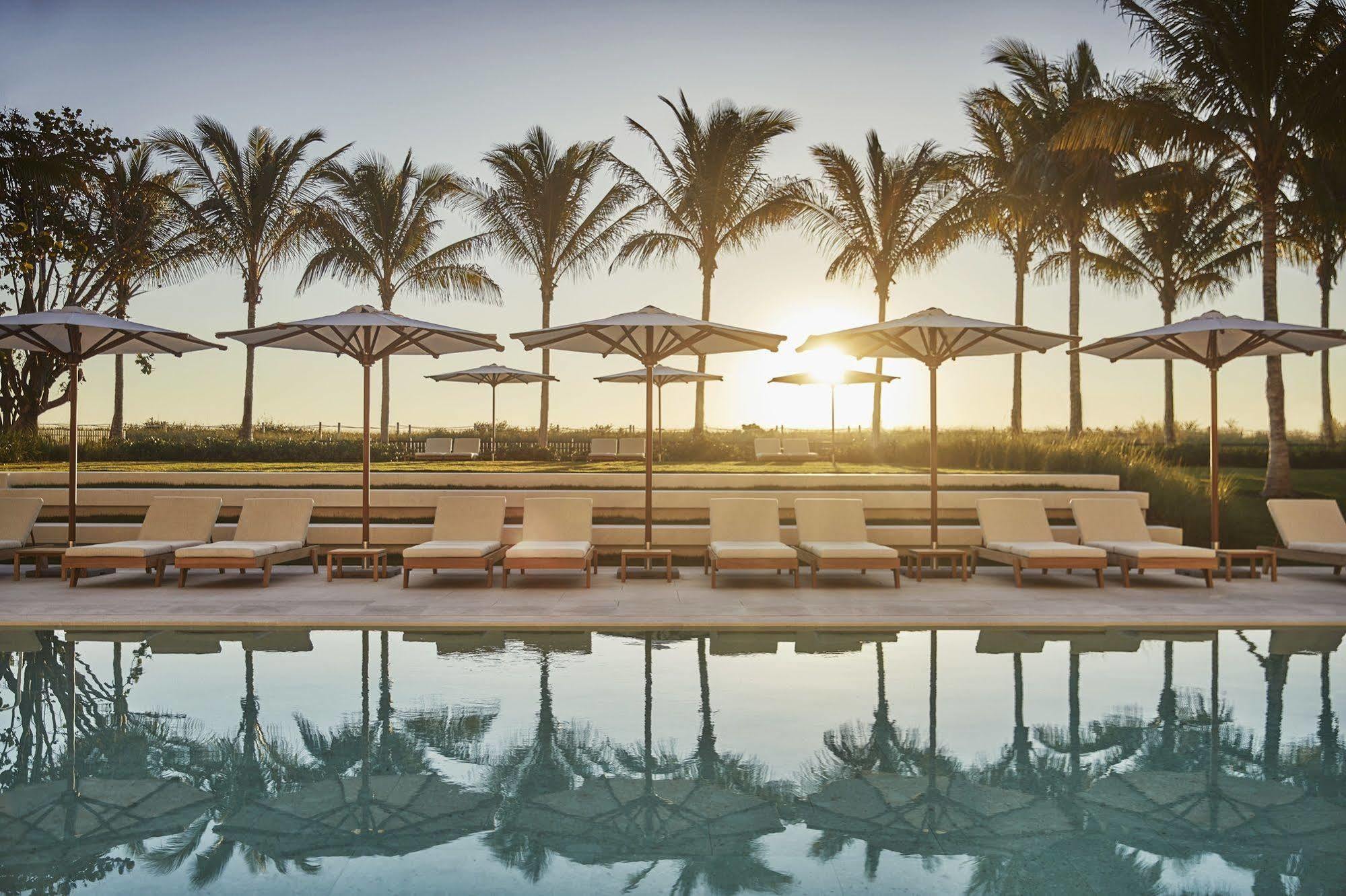 Four Seasons Hotel At The Surf Club Surfside Exterior photo