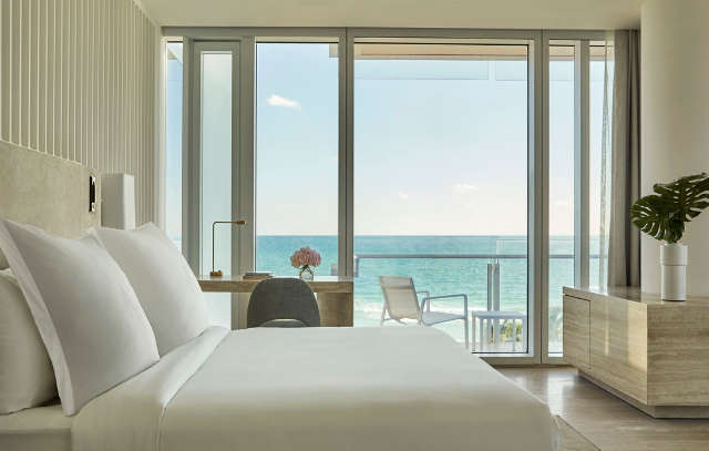 Four Seasons Hotel At The Surf Club Surfside Exterior photo